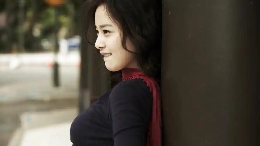 金泰熙韩国明星美女高清电脑桌面壁纸