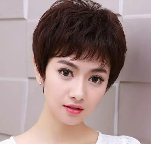 中规中矩式短发