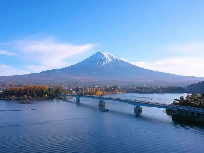 飞越日本(4k超高清)令人惊叹的美丽自然风光与放松的音乐.#唐加文