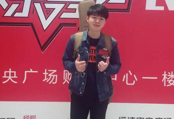 2017快乐男声贾昱资料家庭背景微博贾昱唱的原创歌曲是什么