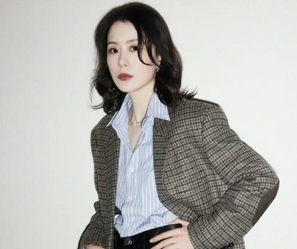 女星红毯造型大比拼:孙俪,海清,马伊琍谁更胜一筹?