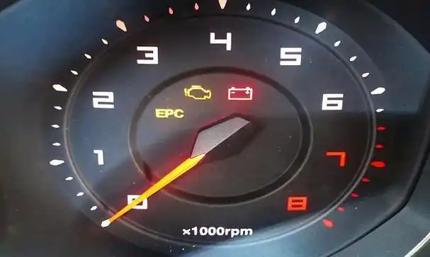 总之,发动机故障灯亮黄灯是车辆发动机系统出现故障的信号.