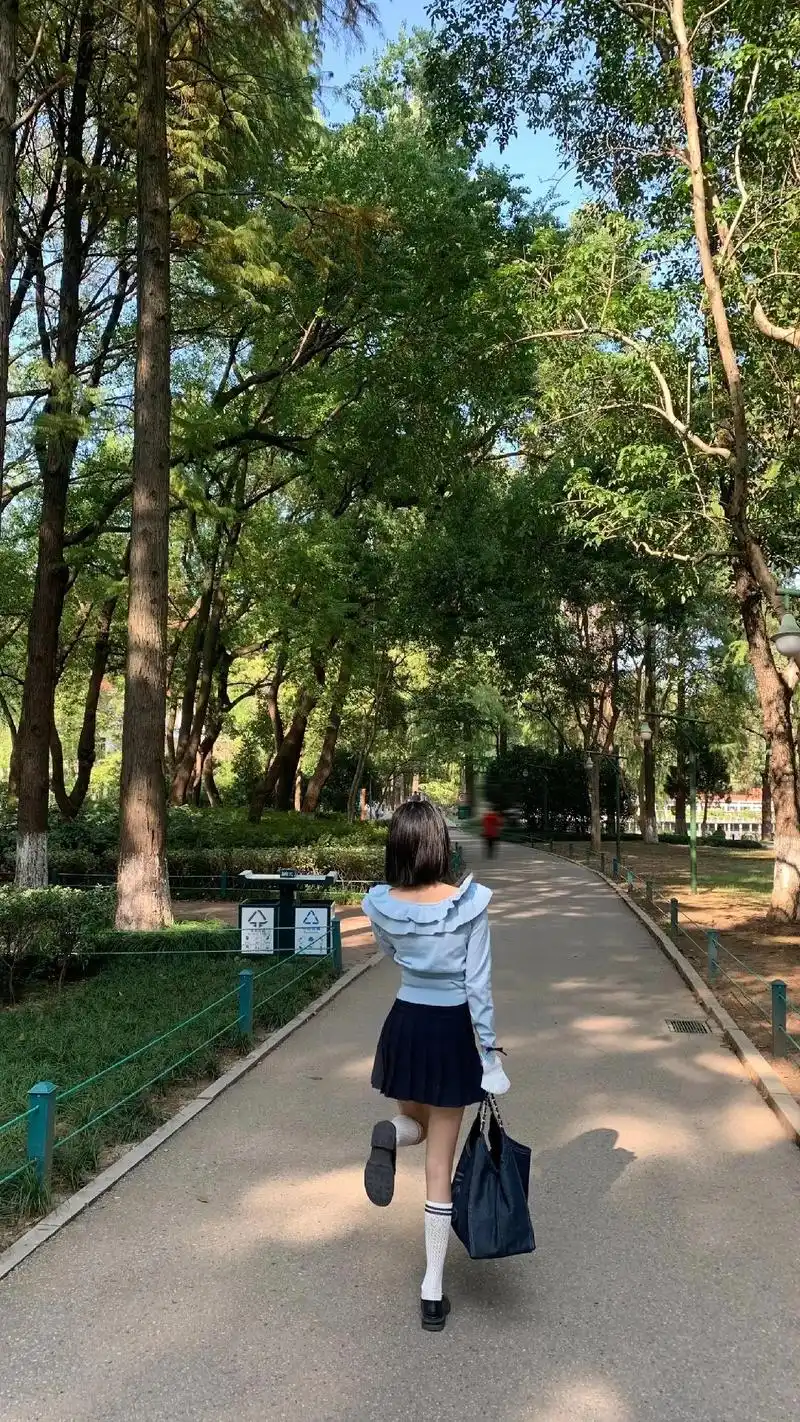 男友视角#分享照片 #秋天  - 抖音