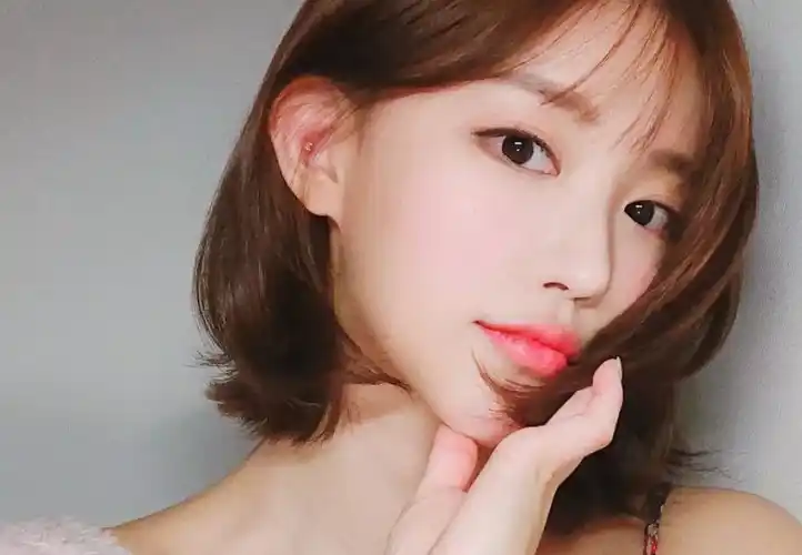 原创发量多的女生适合哪种短发造型