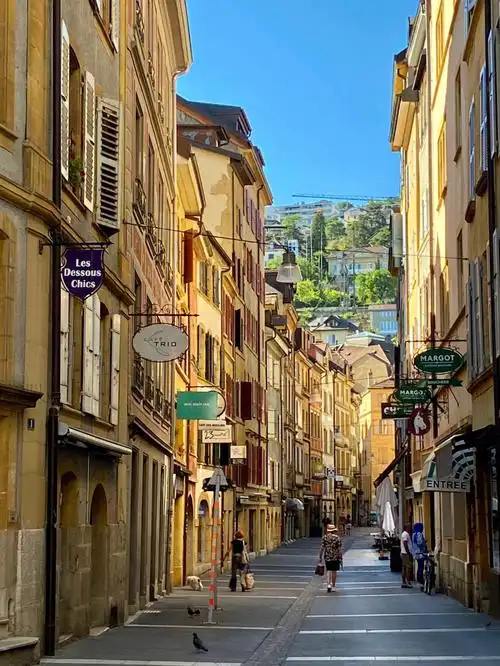 中世纪古城纳沙泰尔neuchatel