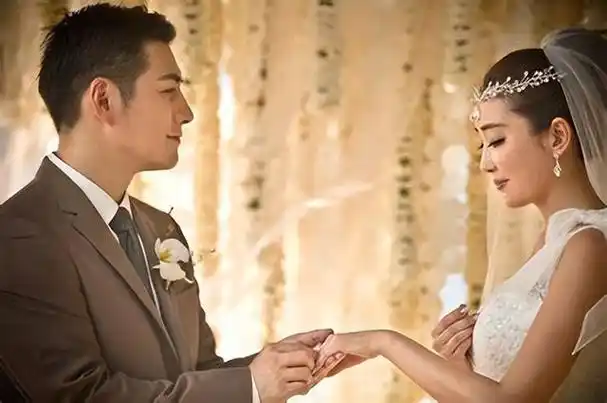 盛世美颜严屹宽:曾拒绝富婆1个亿,婚房只写老婆的名字,如今成了女儿奴