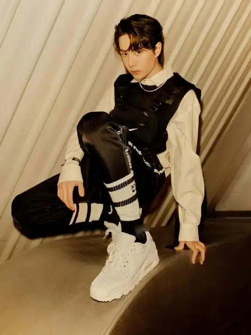 王一博 酷盖##王一博的考古日常