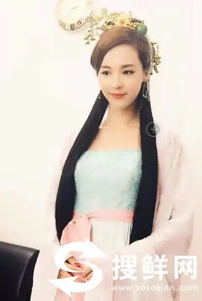 妙妙扮演者吴佳尼个人资料