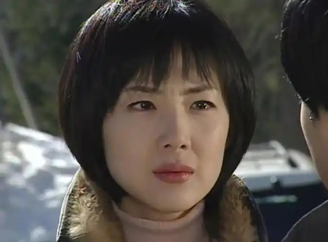 冬季恋歌:惟珍刚开门,彩琳上来就是一巴掌