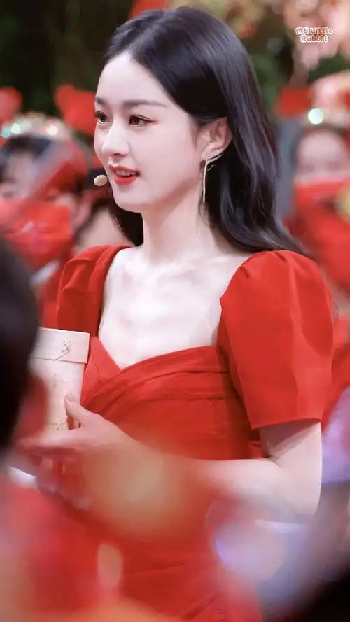 恭喜赵丽颖超话发帖量破1500万##赵丽颖##赵丽颖北京春晚红色长裙