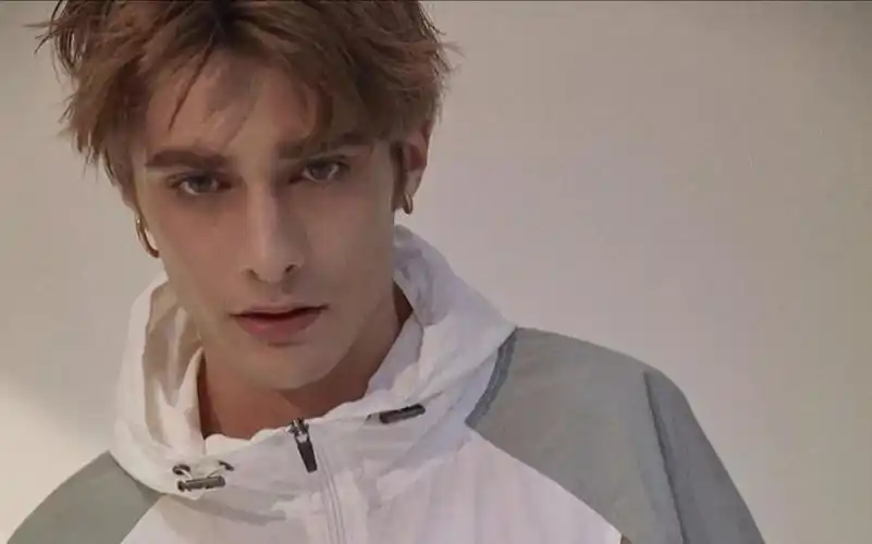 法国男模maxence danet-fauvel 嘴角留下不争气的泪水