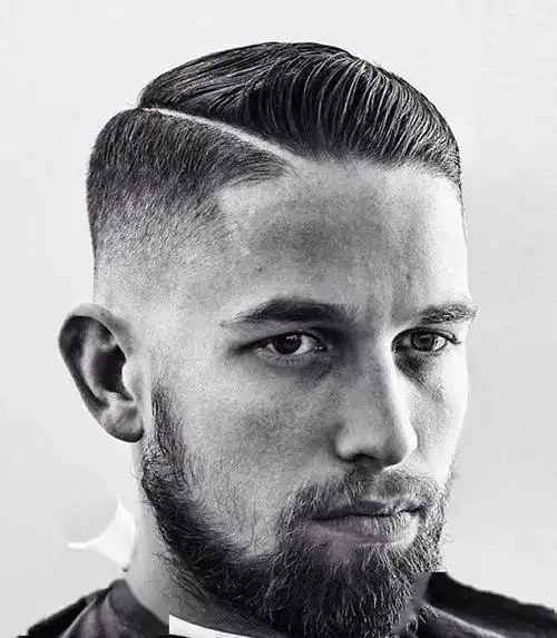 夏天到了,男生理个什么发型才合适?