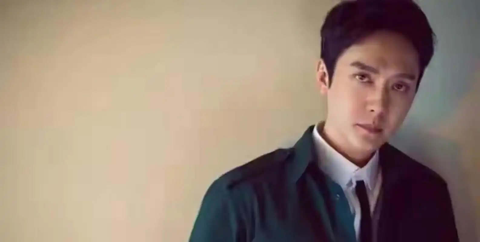 冯绍峰赵丽颖复合?男方高调接机,豪宅传闻引发猜测!