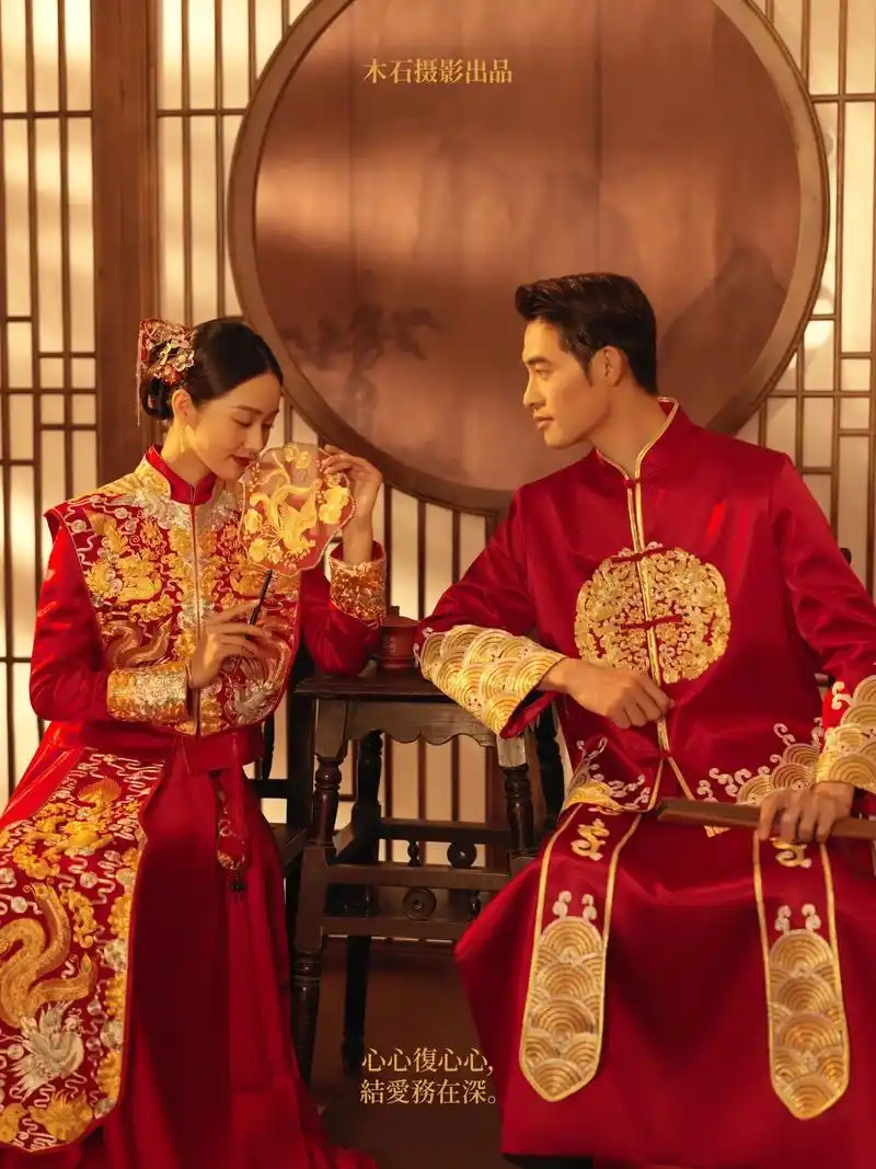 你是我心尖上的第一缕晨阳|新中式婚纱照.