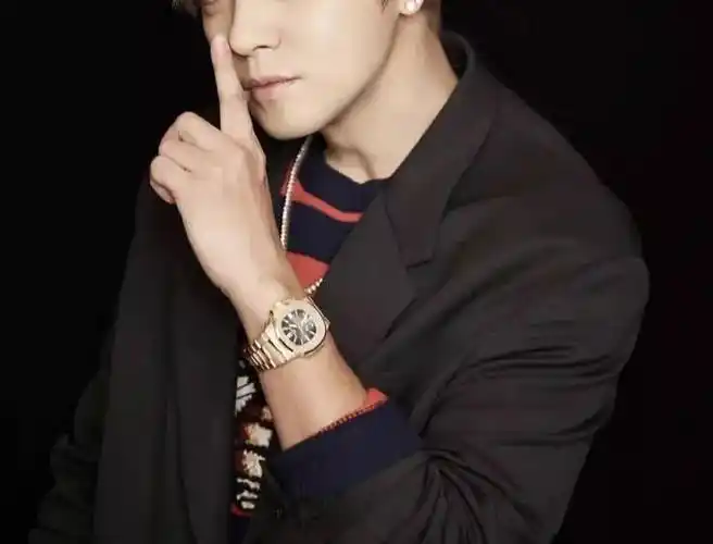 罗志祥又带数位美女玩通宵之前被爆玩多人运动