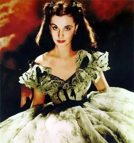 费雯丽:毛遂自荐出演《乱世佳人》成功,"永恒之吻"回味无穷