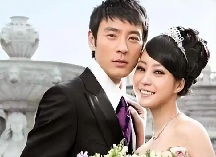 郝蕾:与刘烨离婚后,自己一人养育双胞胎儿子,如今怎么样了