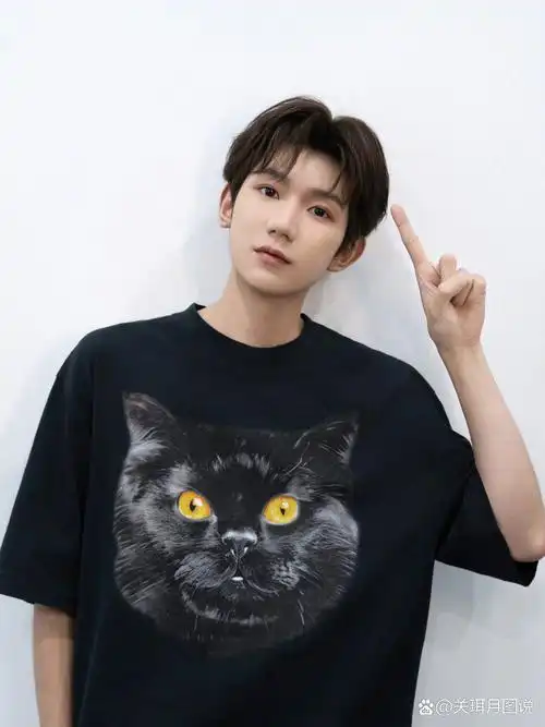 太瘦!王源只有100斤