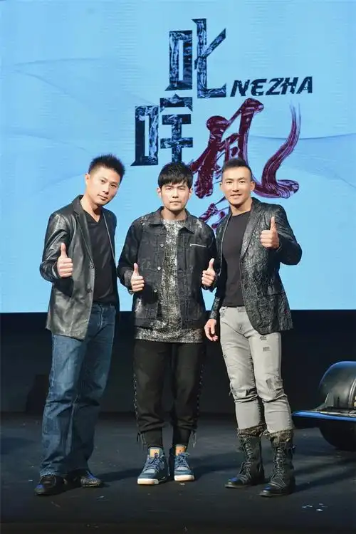 周杰伦被小泡芙人气所折服 称想带女儿上亲子真人秀