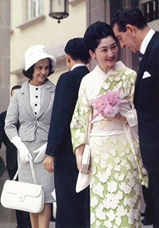 日本美智子皇后,少女姿态维持了一辈子,她才是皇室最有品位的!