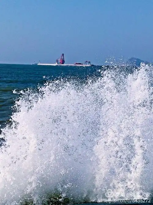 大海是变幻莫测千变万化的海.