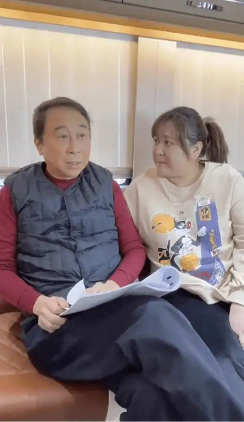 冯巩3个女徒弟,2位漂亮的没火,反倒最不被看好的她,因春晚爆红_贾玲