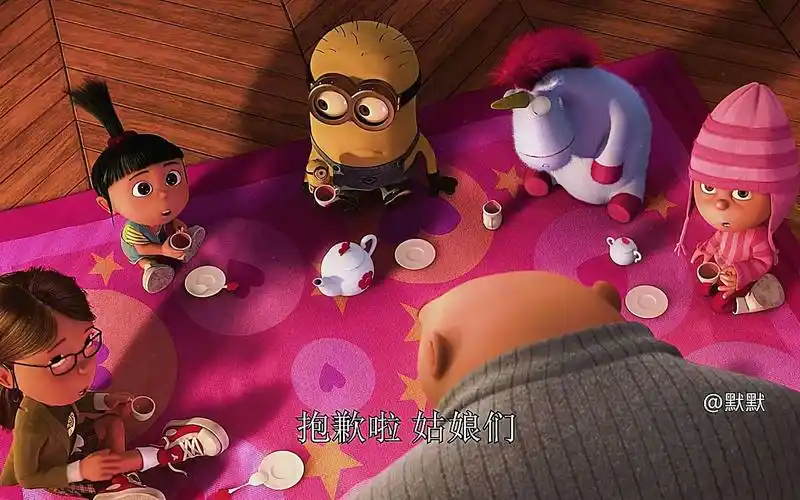 【小黄人】为了实施偷月球计划,格鲁把三个小女孩送回了孤儿院