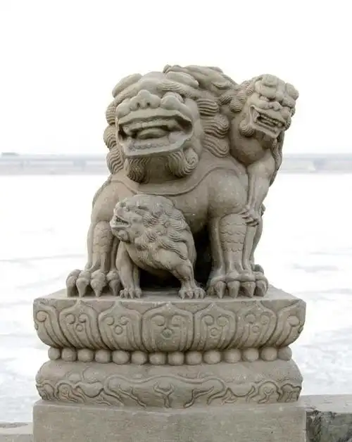 宛平城畔卢沟桥头数狮子