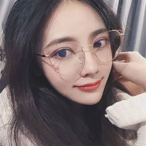 一折圆框眼镜女 大脸