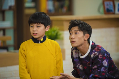 张一山主演《家有儿女初长成》收官 小戏骨彭艺博饰演弟弟童童