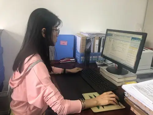 行政办公室一周工作小结——付柔