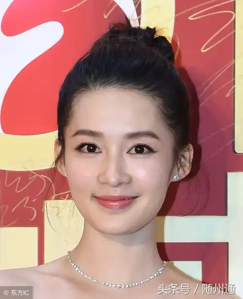 李沁,90年生28岁,清新灵动面相清秀,网友:百看不厌惹人爱