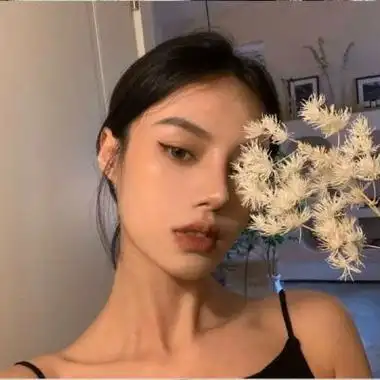 女生最酷的头像图片霸气冷酷超好看女生清纯真人头像大全