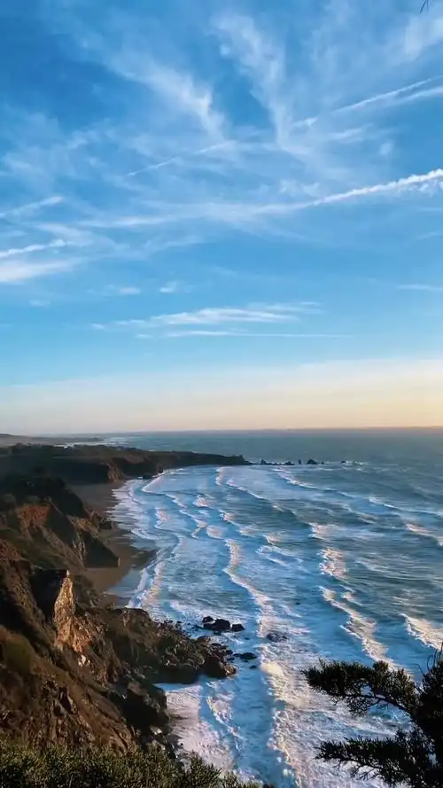 阳光沙滩海浪 蓝色治愈系 最治愈的便是世间的山水