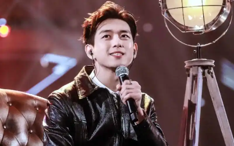 【李现】52个微笑巅峰镜头挑战,有没有被他的可爱暴击.