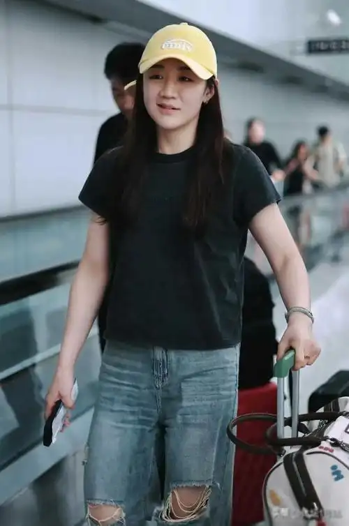 陈梦wang短袖引热议!绯闻女友皆大龄,王楚钦情路坎坷?