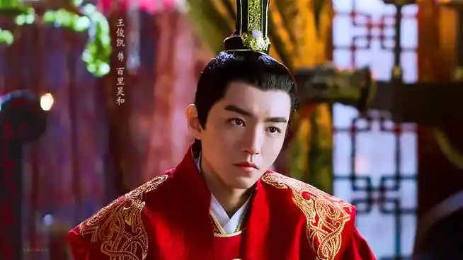 的红衣少年#必须提名我的百里昊和扮猪吃老虎的小皇帝@tfboys-王俊凯