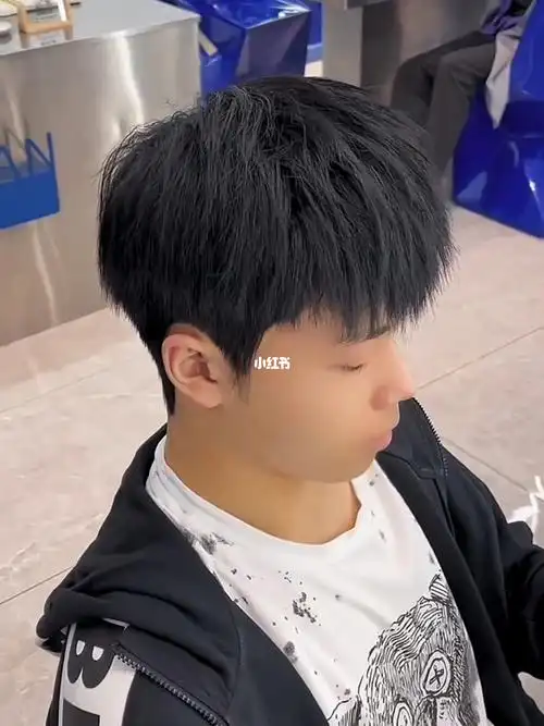 男生超自然立体摩根碎盖帅气阳光干净