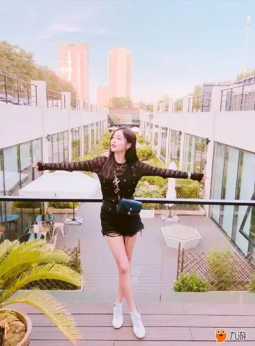 火箭少女101吴宣仪美照