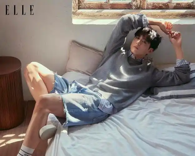 韩国艺人朴宝剑最新杂志写真曝光|朴宝剑|韩国艺人|杂志_新浪新闻