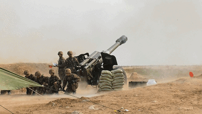 燕山脚下 炮兵跨昼夜实弹射击_火箭炮