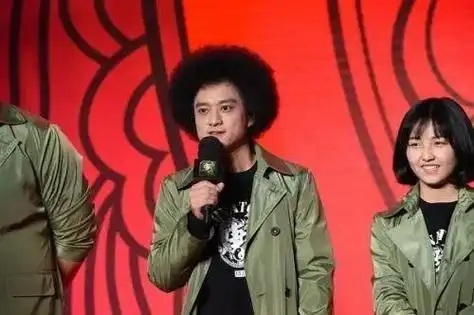 他还参与了电影配乐的工作,包括徐峥的"囧"系列和陈思诚的"唐人街探案