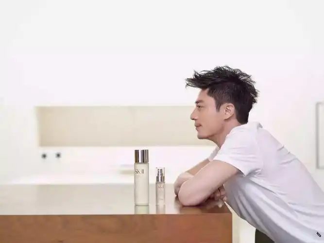 霍建华林心如婚了可他却在婚前两天独自游京都