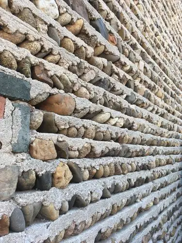 鹅卵石垒起来的房子