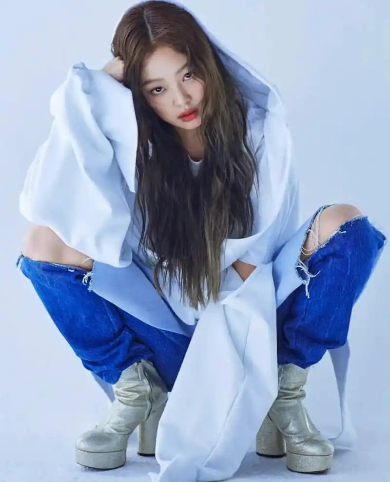 jennie 分享一组绝美照片99 分享今日份妮妮子