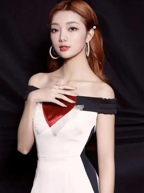 精美图集李紫婷精致美丽的女歌手