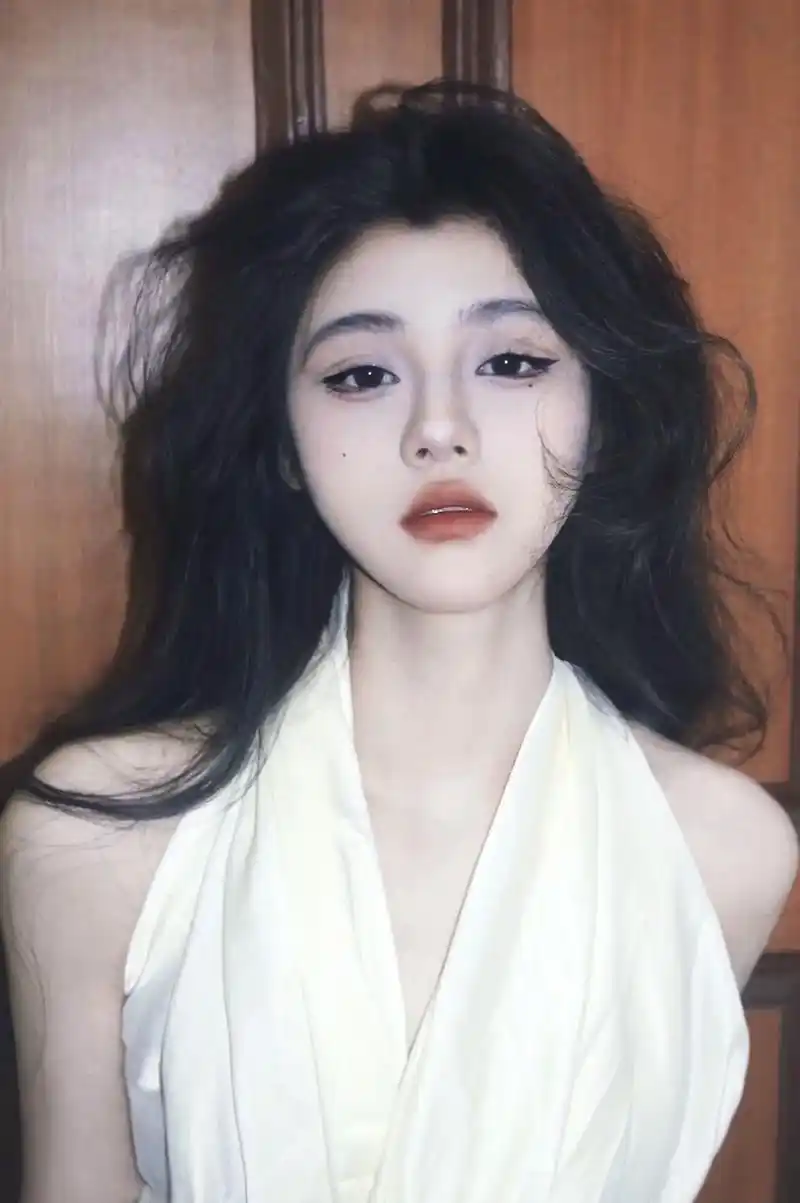 分享照片 #美丽坏女人  姐将是你黑暗中最后的那道曙光 - 抖音