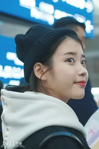 iu 李知恩