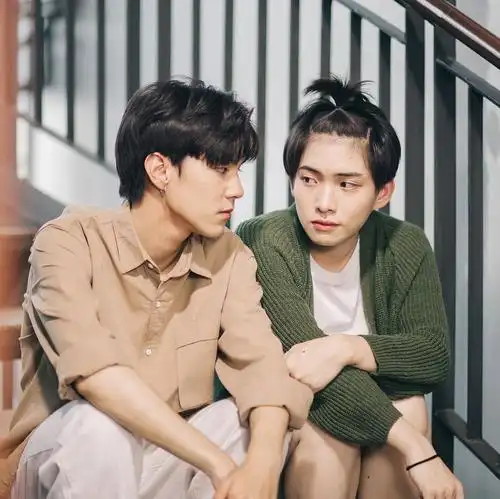 想了解下新面孔吗?那来看看男校风云的孩子们.