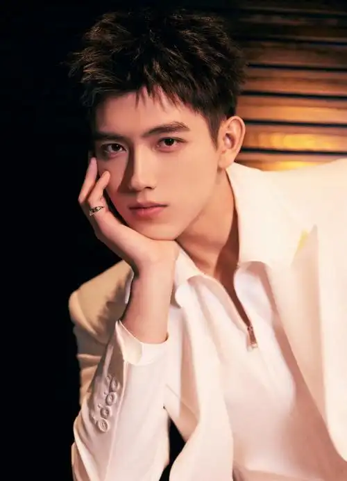 陈飞宇情人节的前奏曲大片##陈飞宇今日直播造型